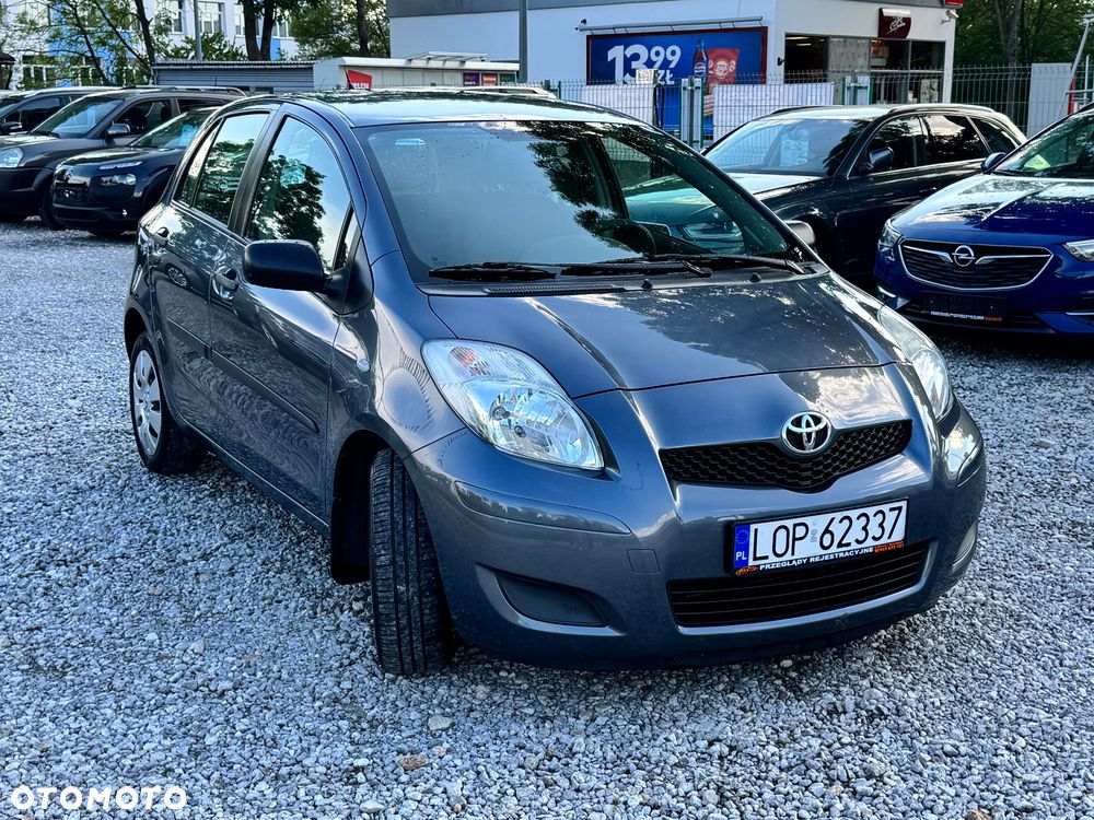 Toyota Yaris - 2