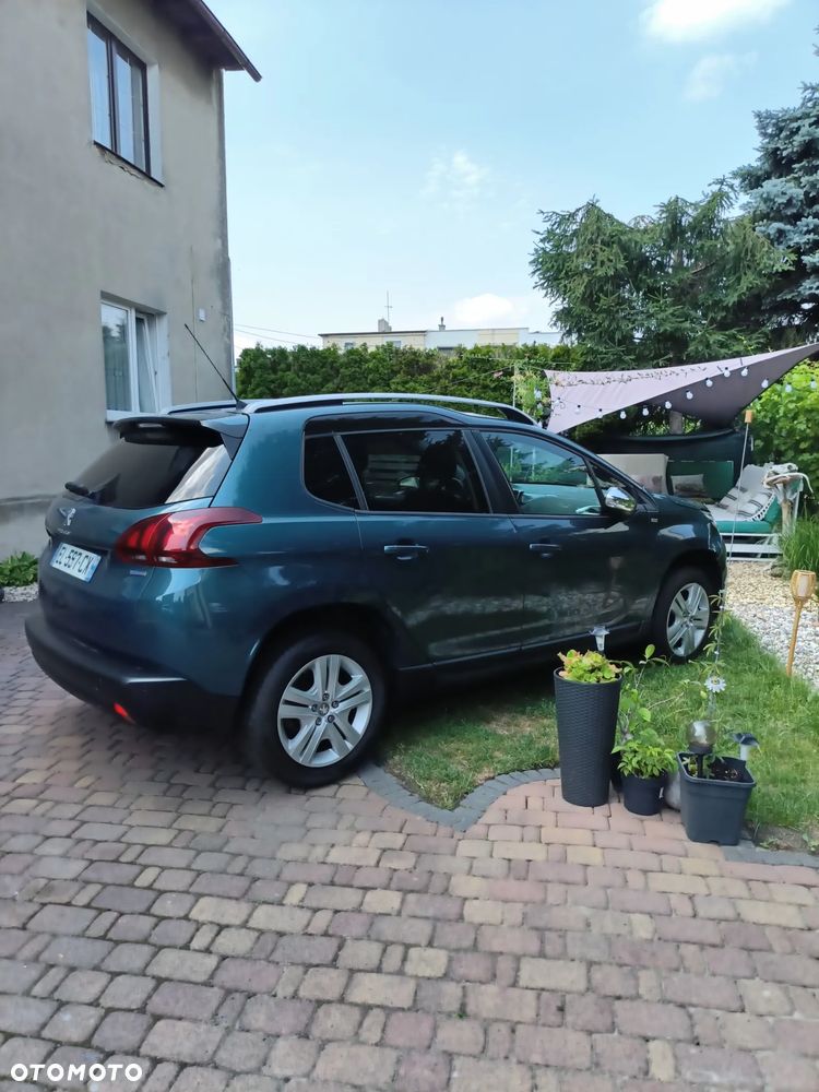 Peugeot 2008 1.2 Pure Tech Style - 8
