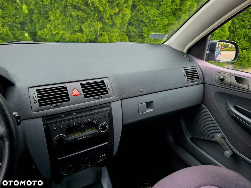 Skoda Fabia 1.4 16V Ambiente - 19