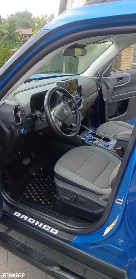 Ford Bronco - 7