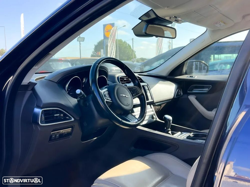 Jaguar F-Pace 2.0 i4D Portfolio - 5
