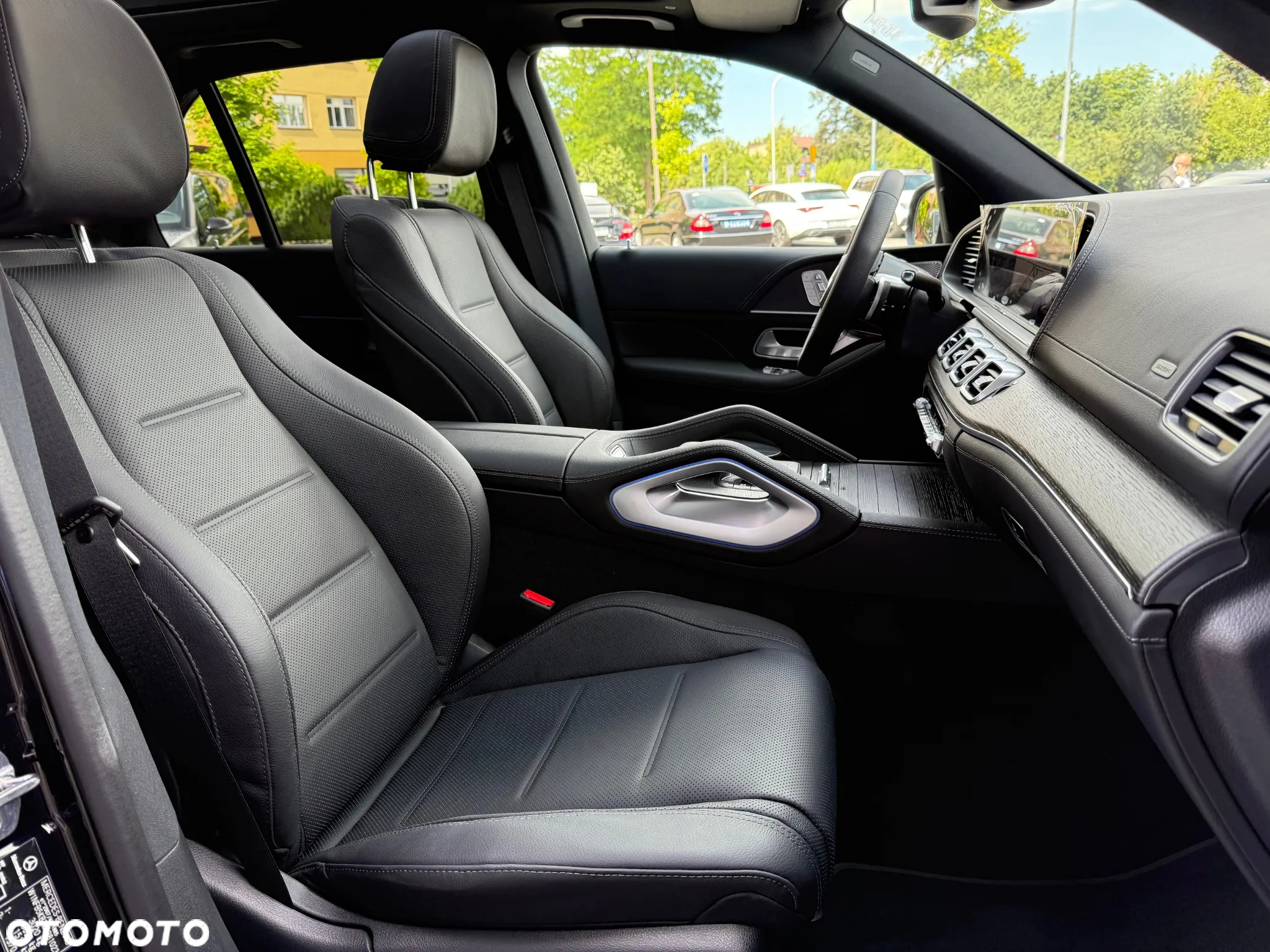 Mercedes-Benz GLE - 22