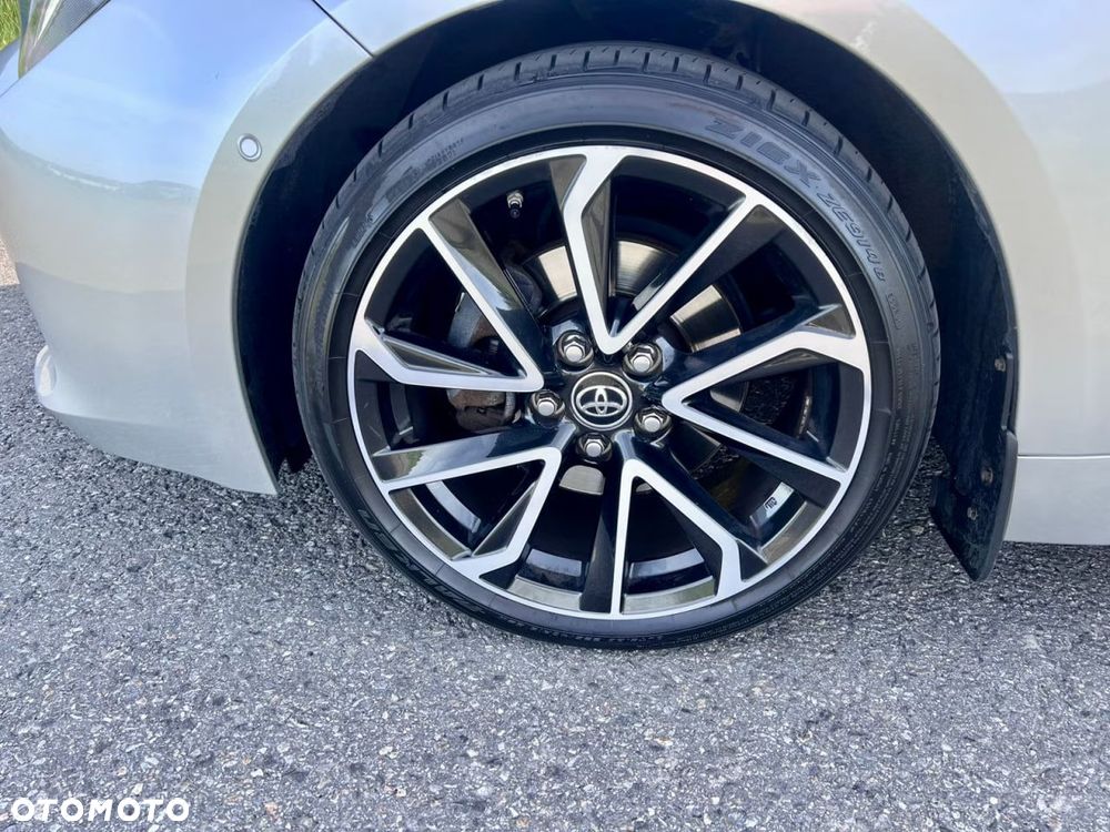 Toyota Corolla 2.0 Hybrid Executive - 15