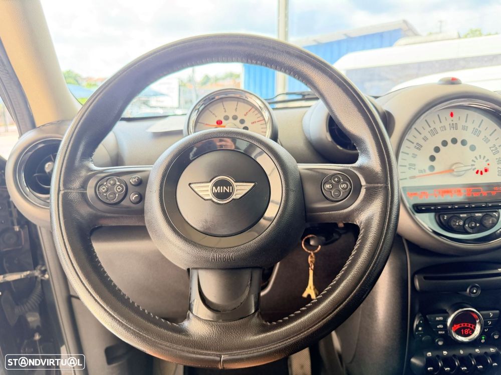 MINI Countryman Cooper D ALL4 - 17