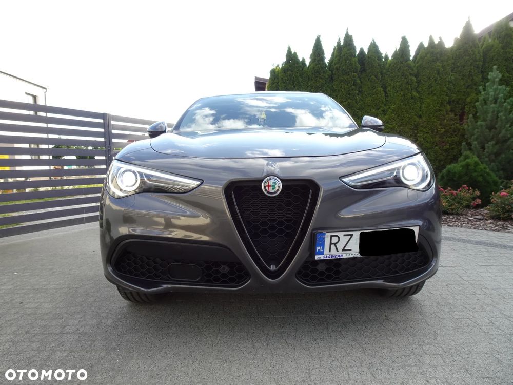 Alfa Romeo Stelvio 2.0 Turbo Sprint Q4 - 11