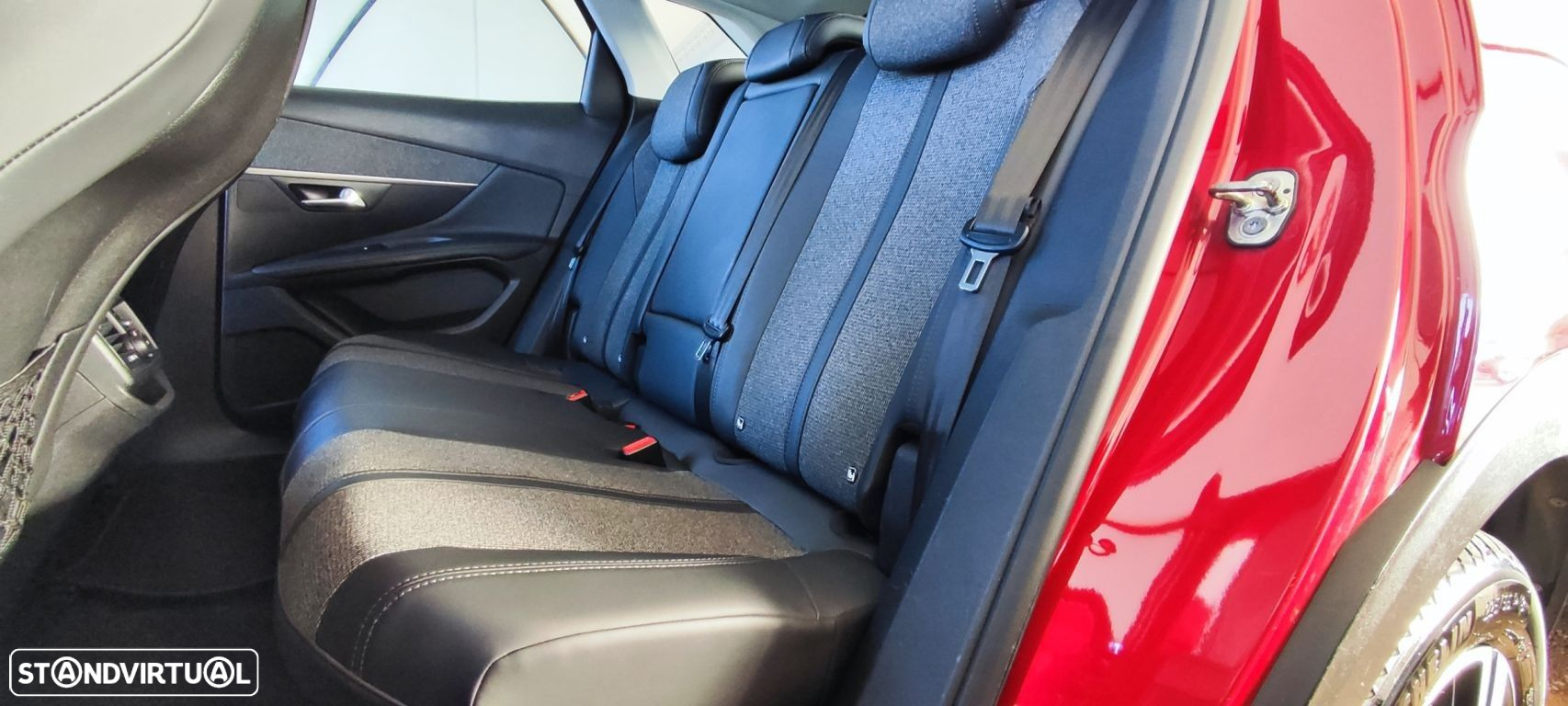 Peugeot 3008 1.2 PureTech Allure - 11