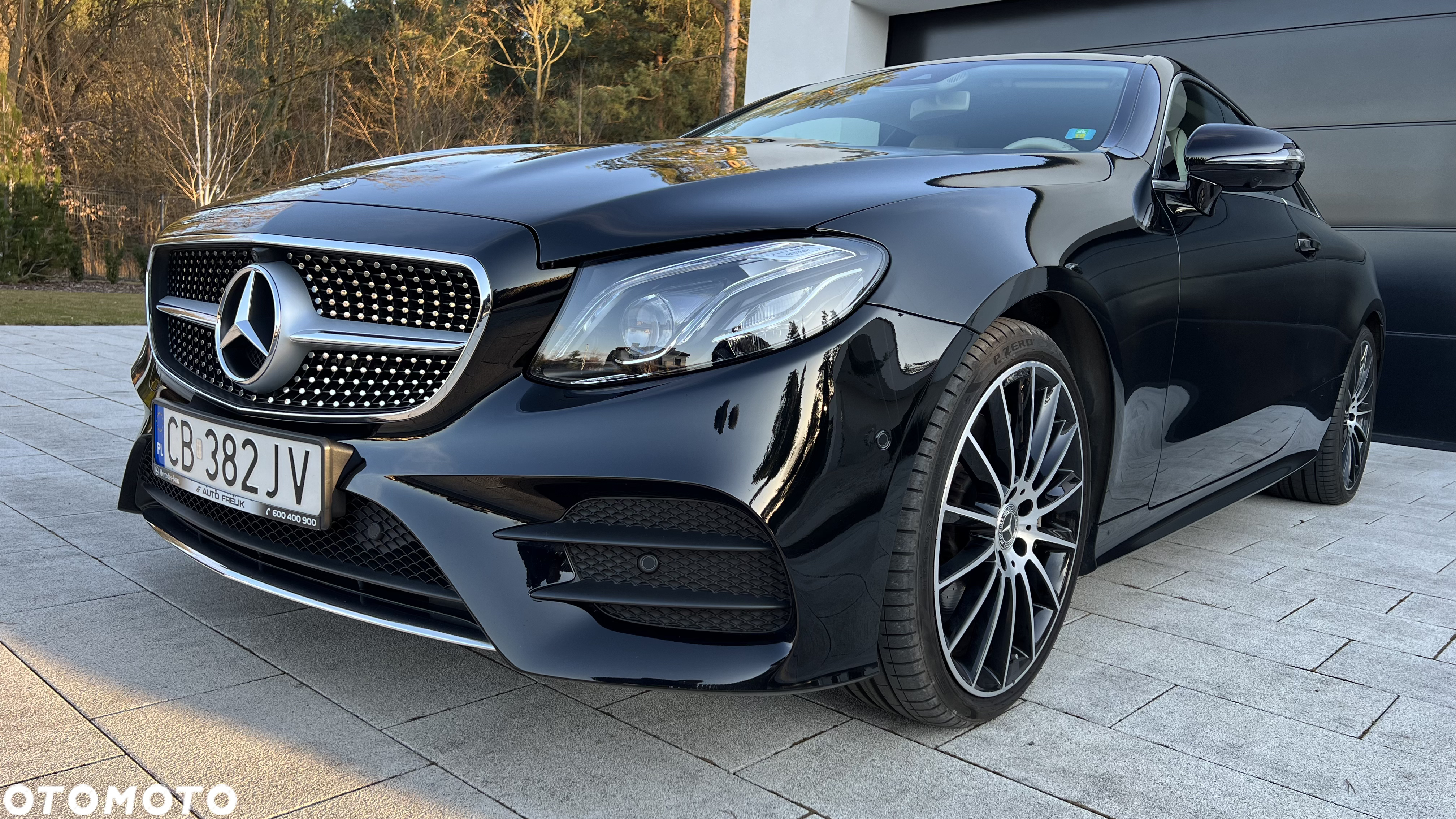 Mercedes-Benz Klasa E 300 Coupe 9G-TRONIC - 6