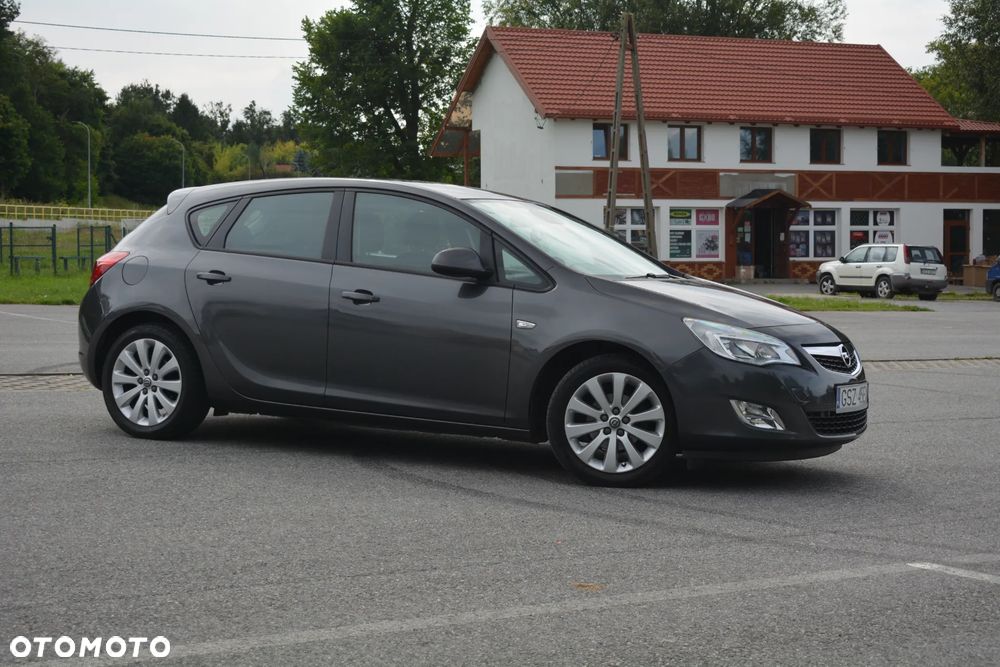 Opel Astra - 8