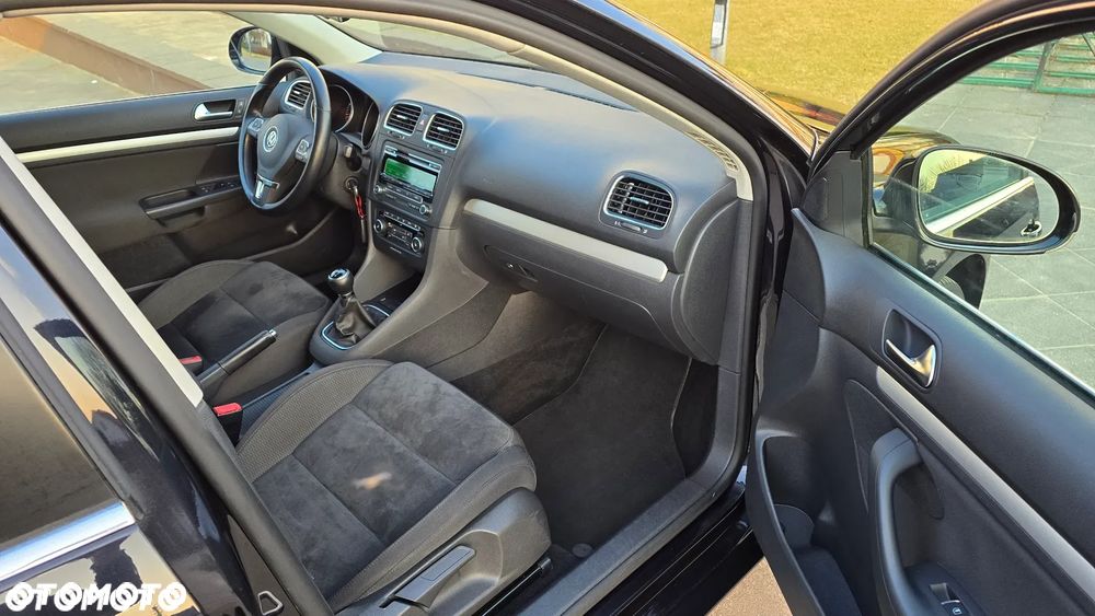 Volkswagen Golf - 11