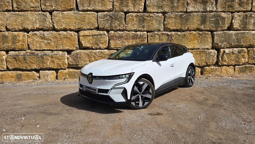 Renault Mégane E-Tech - 1