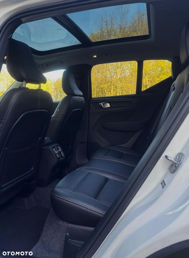 Volvo XC 40 B5 B AWD Geartronic Inscription - 25