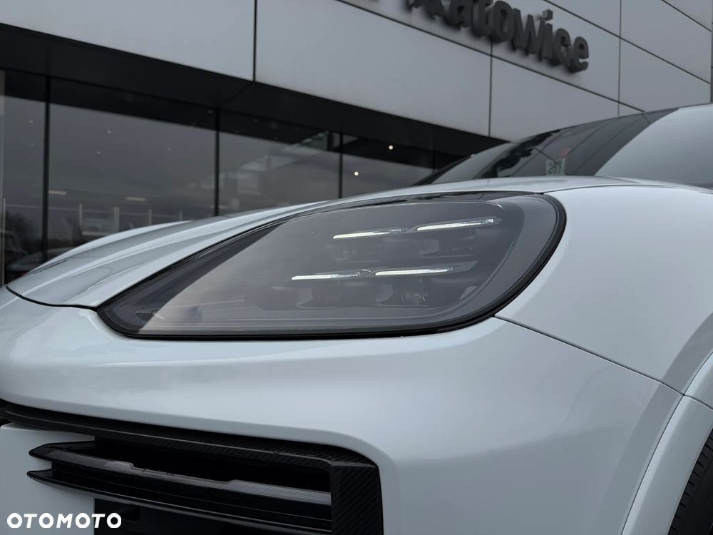 Porsche Cayenne - 12