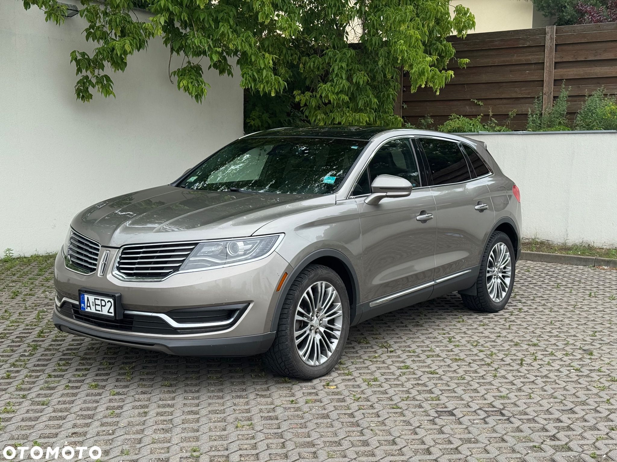 Lincoln MKX - 1
