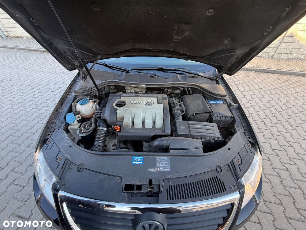 Volkswagen Passat 1.9 TDI DPF Trendline - 21