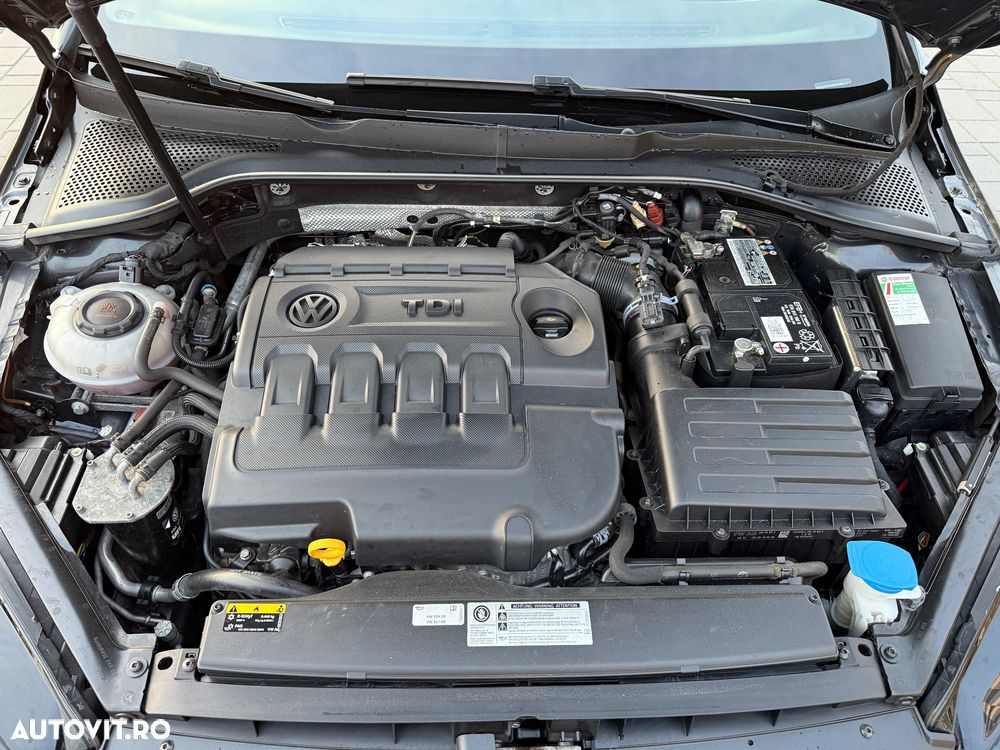 Volkswagen Golf - 26