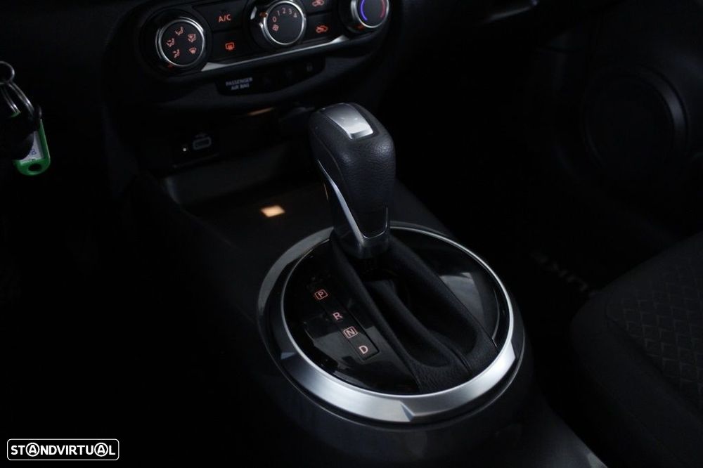 Nissan Juke 1.0 DIG-T Acenta DCT - 31