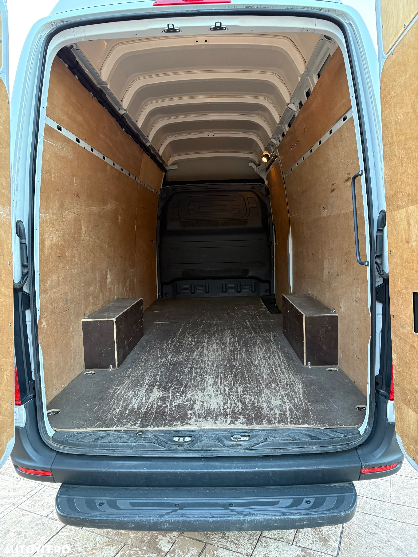 Mercedes-Benz Sprinter 316 - 9