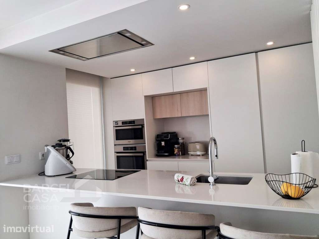 T2 de Luxo Último Piso em Real - Braga | Terraço de 30 m² + Box par... - Grande imagem: 3/23