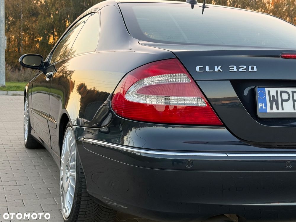 Mercedes-Benz CLK 320 - 15