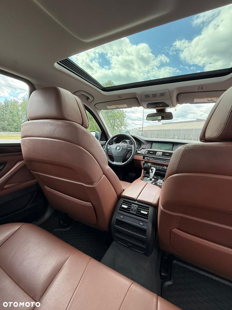 BMW Seria 5 535i xDrive - 6