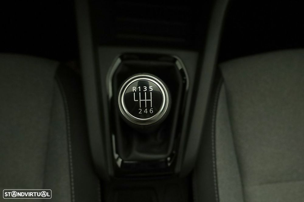 Renault Clio 1.0 TCe Evolution Bi-Fuel - 13