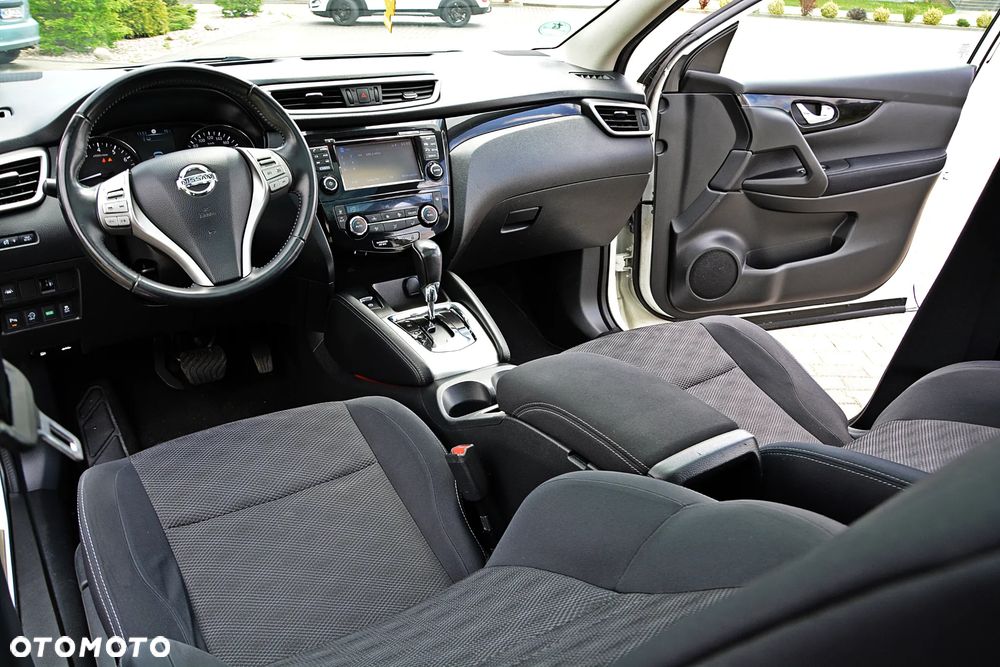 Nissan Qashqai 1.2 DIG-T Tekna Xtronic - 28