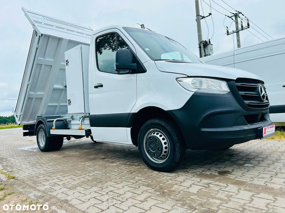 Mercedes-Benz Sprinter - 20