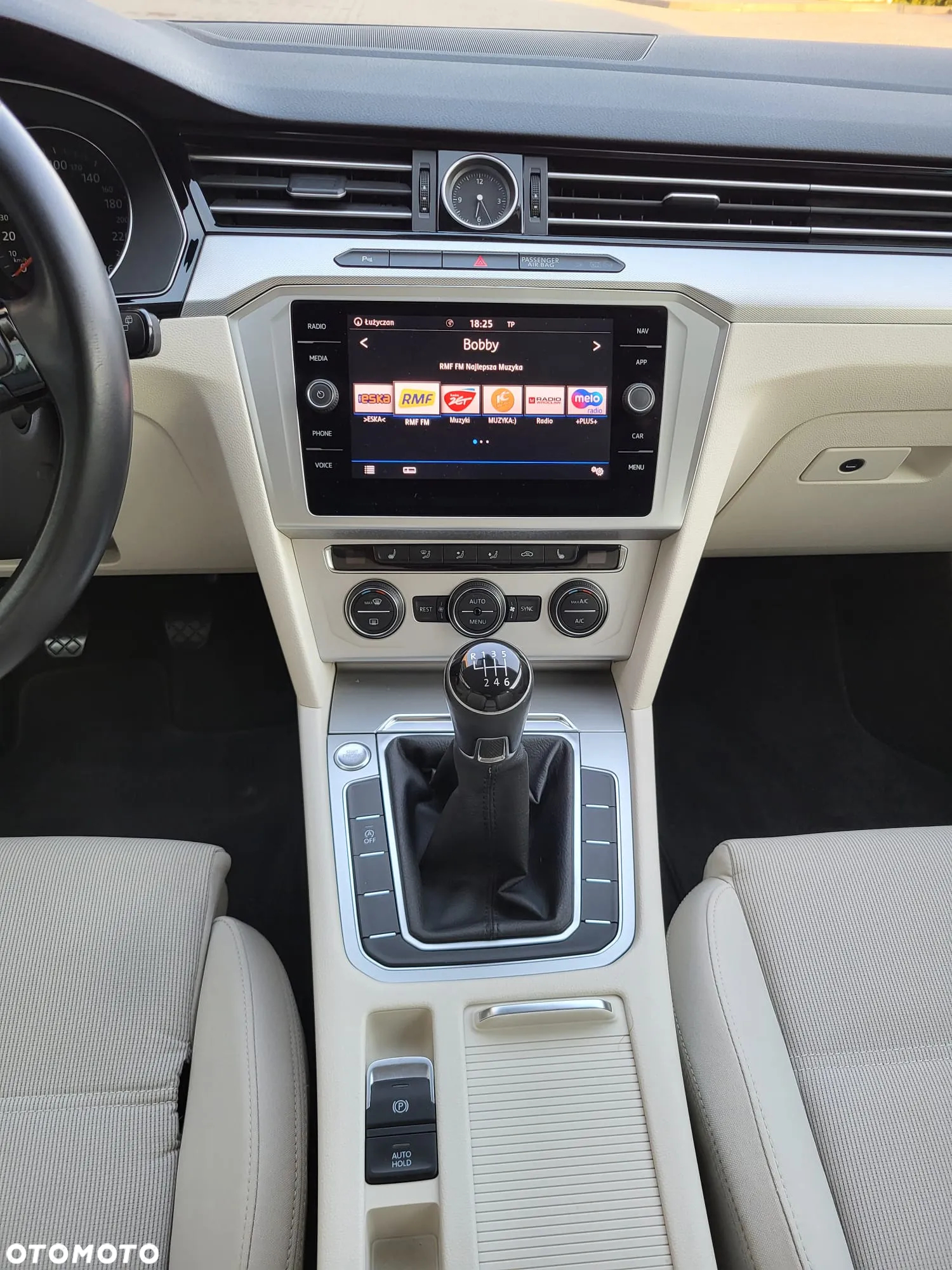 Volkswagen Passat 2.0 TDI BMT Comfortline - 8