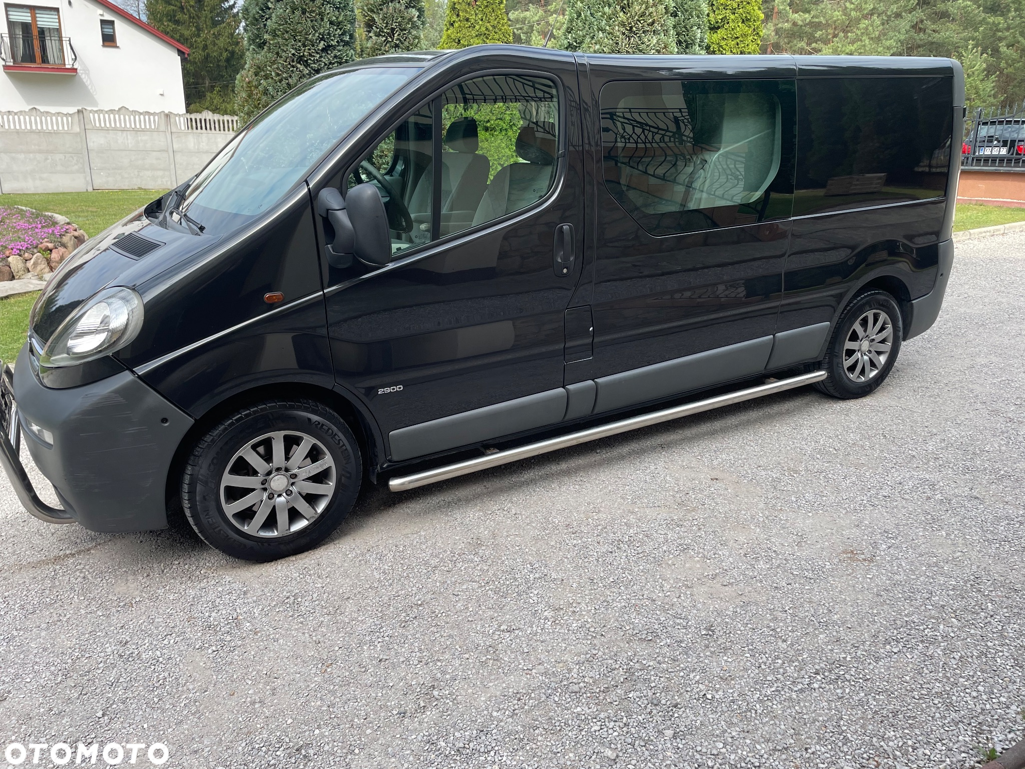 Opel Vivaro 2.5 CDTI L2H1 - 9