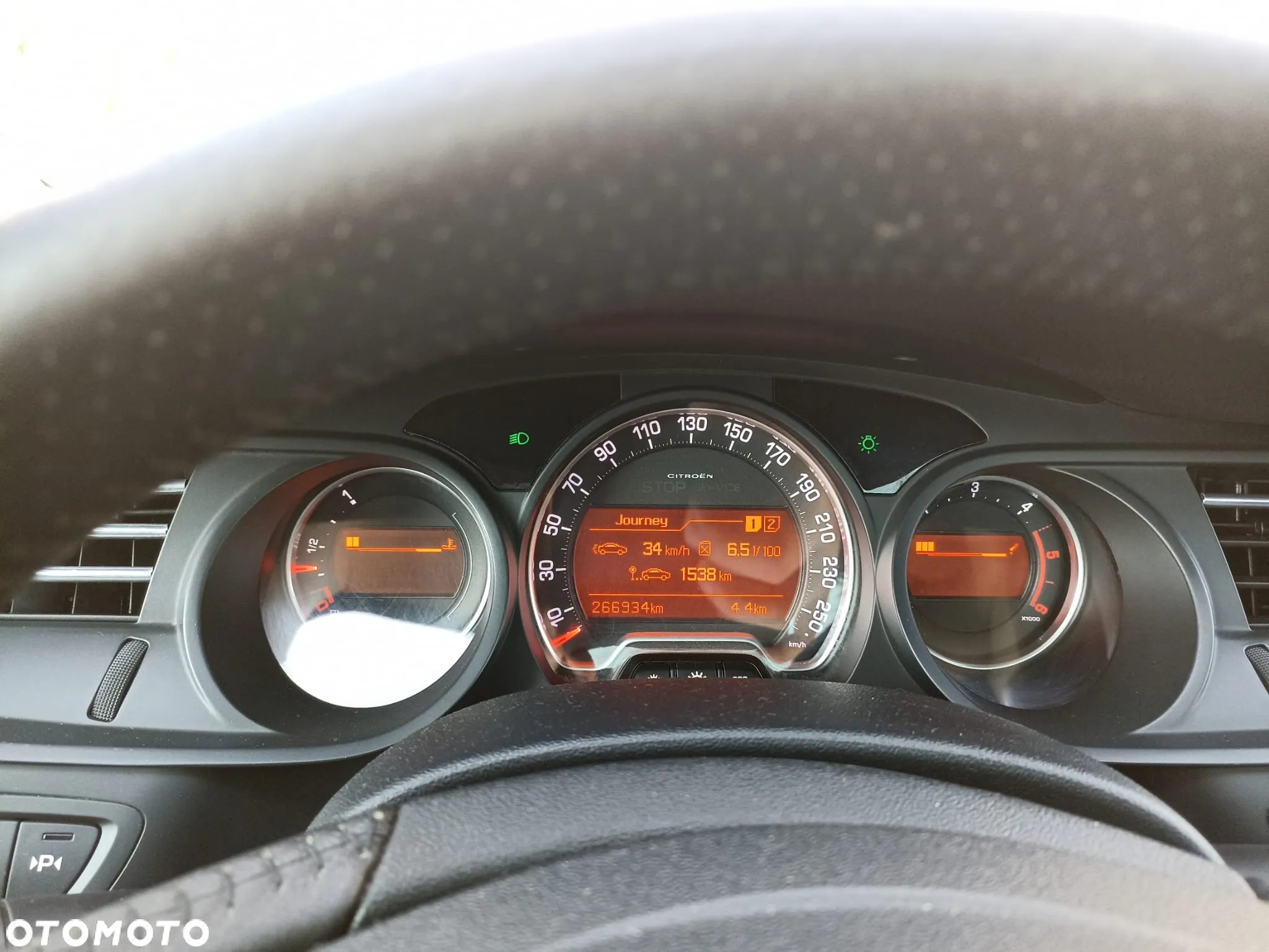 Citroën C5 1.6 HDi Attraction - 9