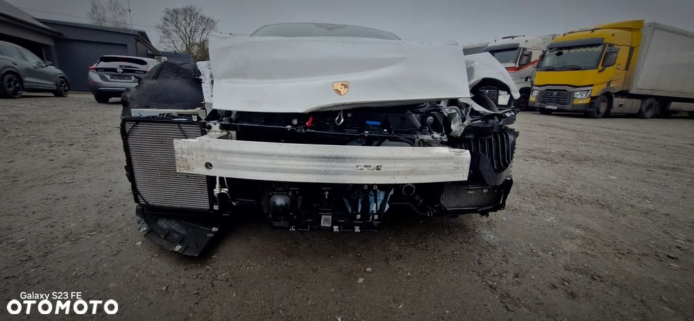 Porsche Taycan 105kWh 4S - 9