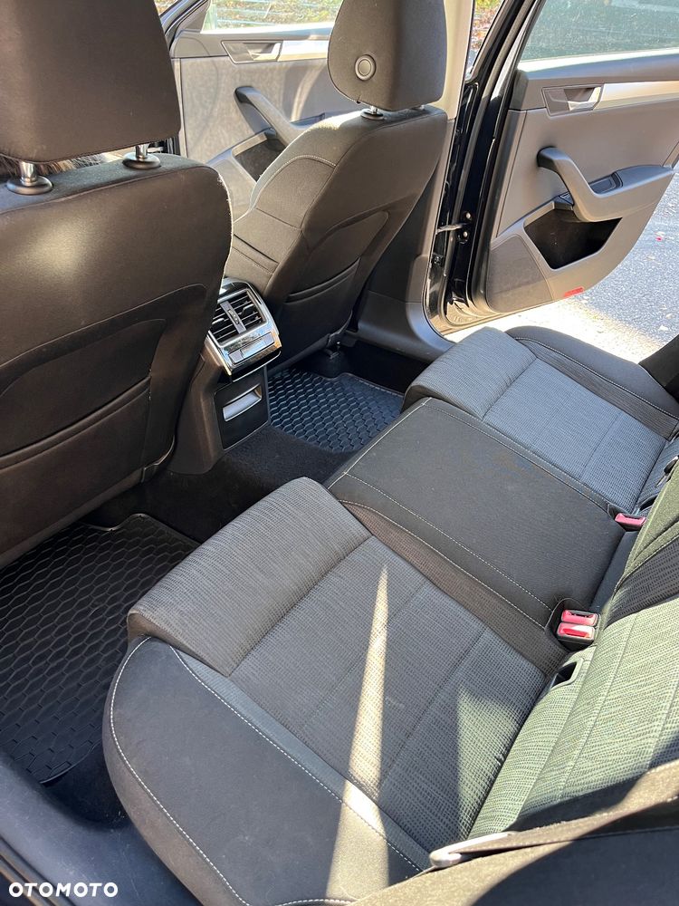 Skoda Superb 2.0 TDI Ambition DSG - 21