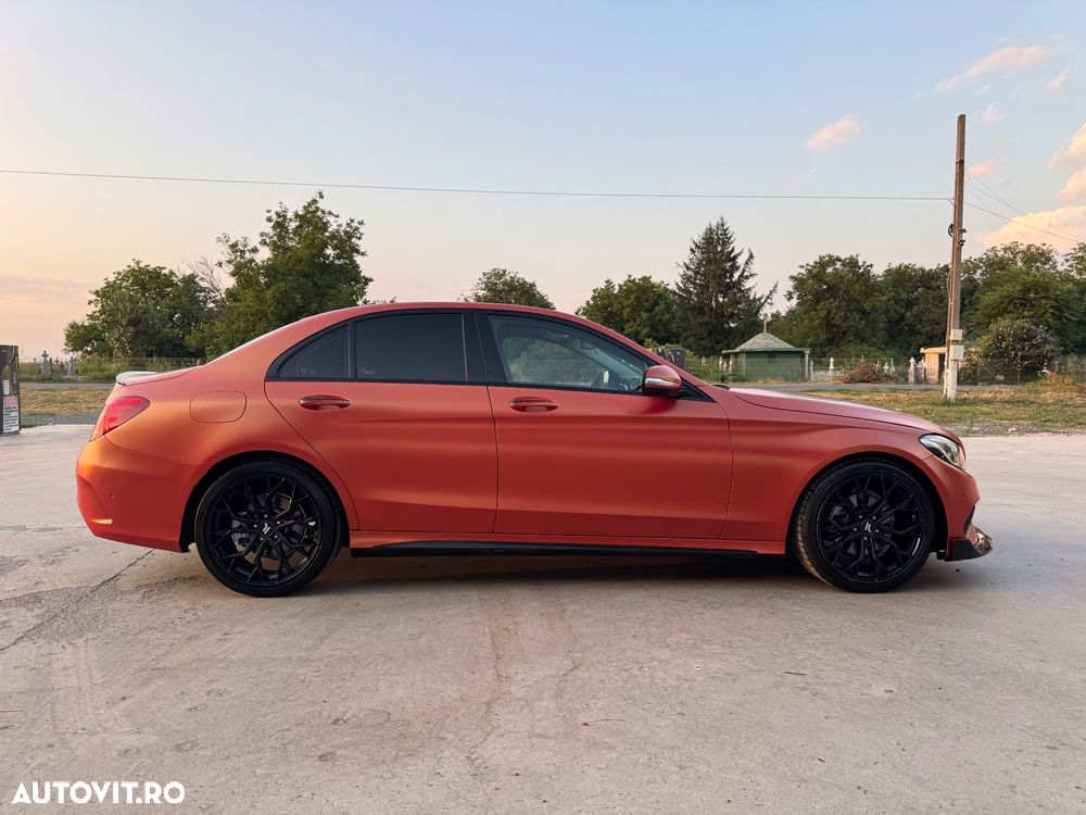 Mercedes-Benz C 220 (BlueTEC) d 7G-TRONIC AMG Line - 4