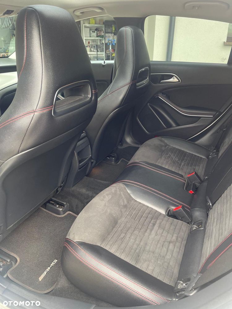 Mercedes-Benz CLA ver-220-4--matic-amg-line - 6
