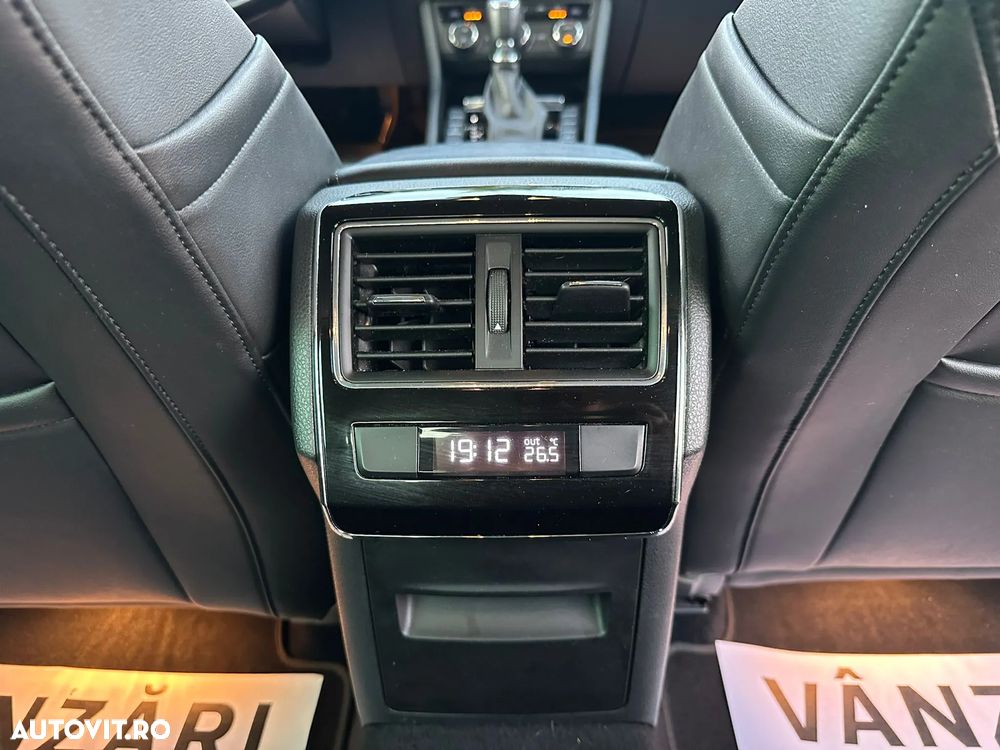 Skoda Superb 2.0 TDI DSG Style - 20
