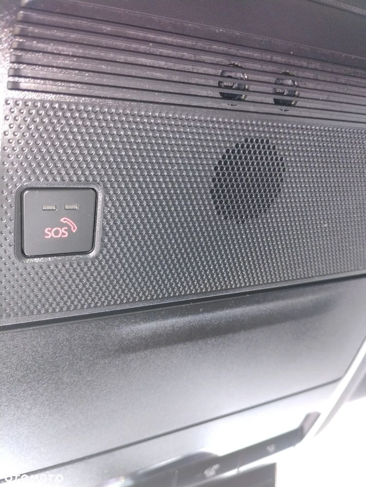 Mazda 3 e-SKYACTIV-G 150 M HYBRID EXCLUSIVE-LINE - 19