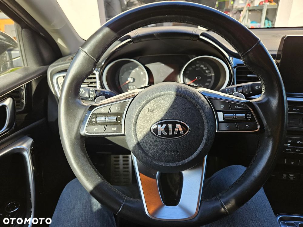 Kia Ceed 1.4 T-GDI L Business Line Plus DCT - 15