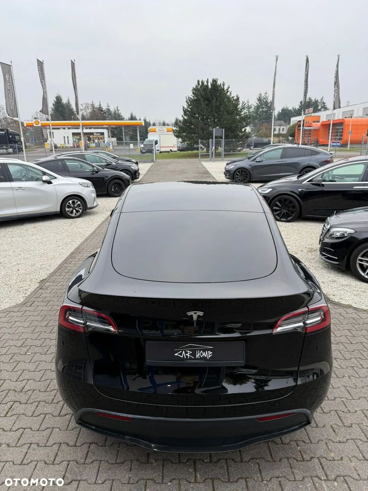 Tesla Y Long Range Dual Motor AWD - 13