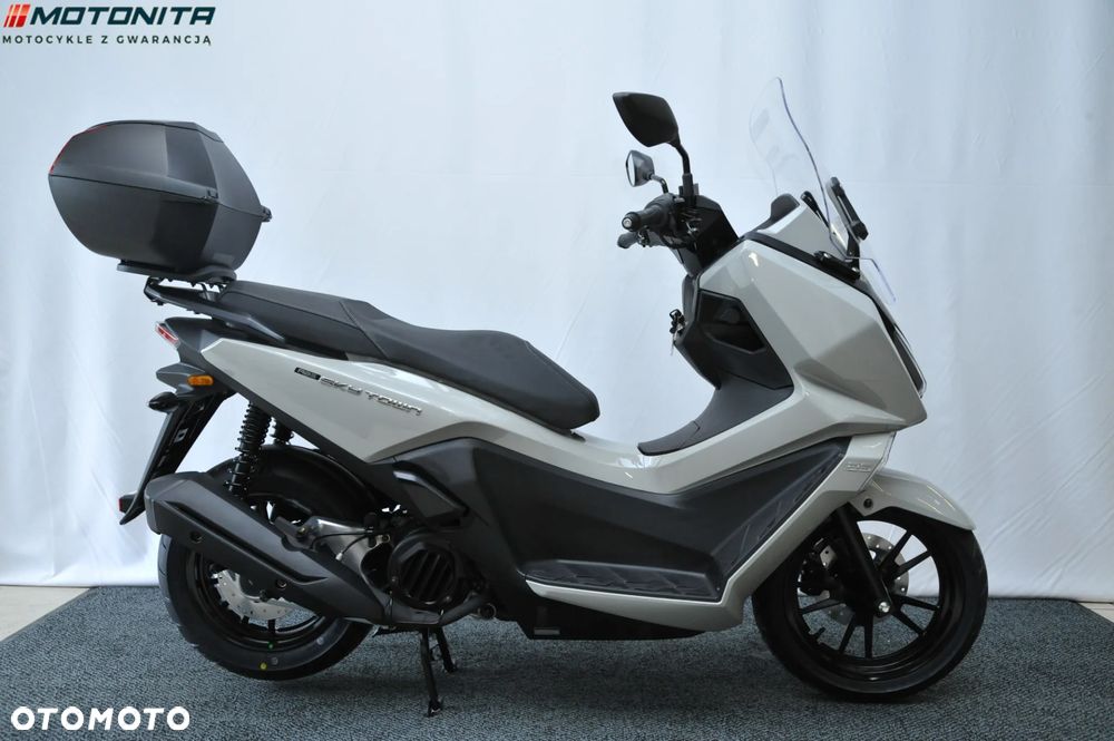 Kymco Skytown - 2