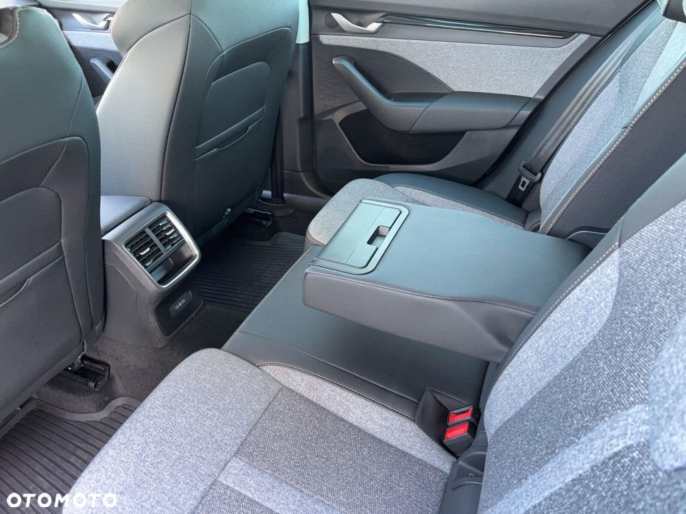 Skoda Octavia 1.5 TSI Selection - 16