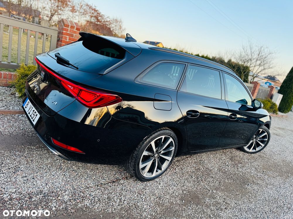 Seat Leon Sportstourer 2.0 TDI DSG FR Plus - 29