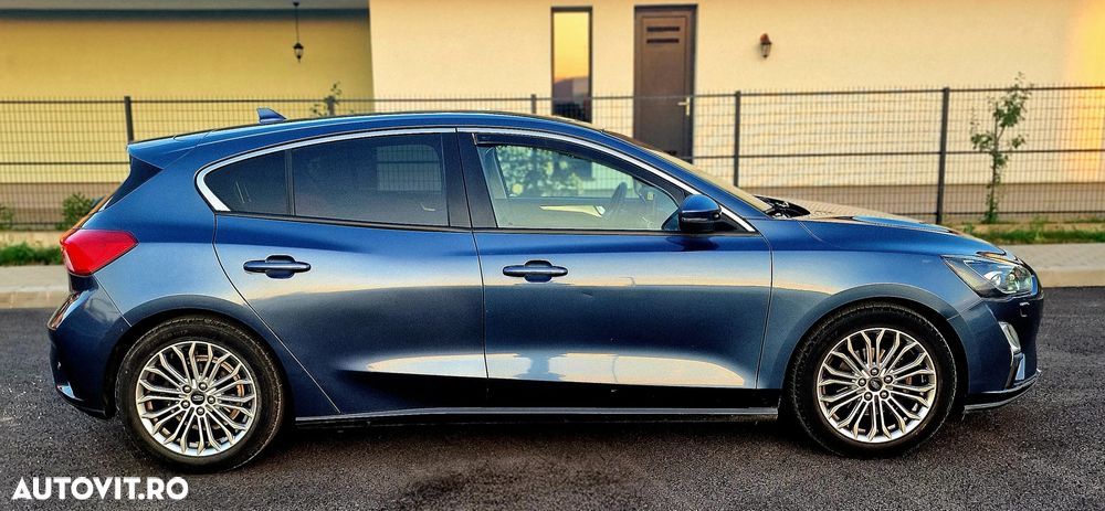 Ford Focus 1.0 EcoBoost Titanium Business - 1