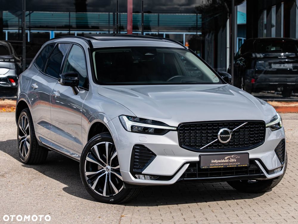 Volvo XC 60 B4 D Plus Dark - 4