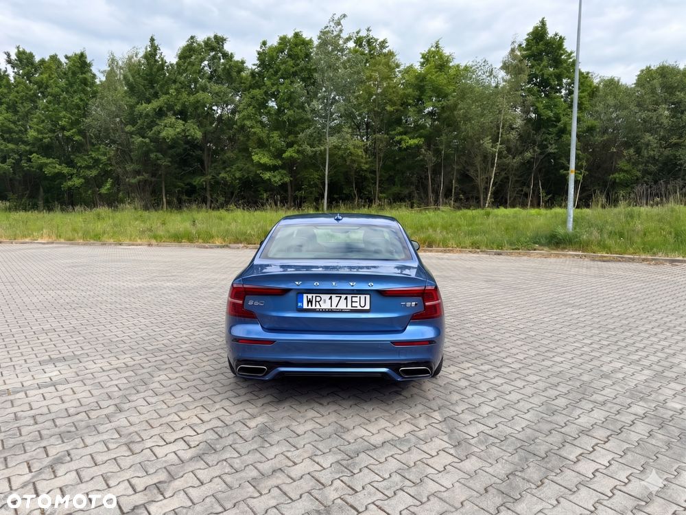 Volvo S60 T5 AWD R-Design - 3