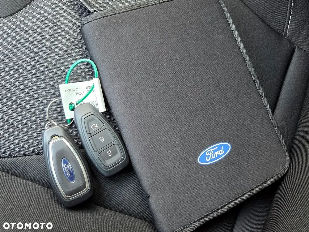 Ford Mondeo 2.0 Hybrid Titanium - 8