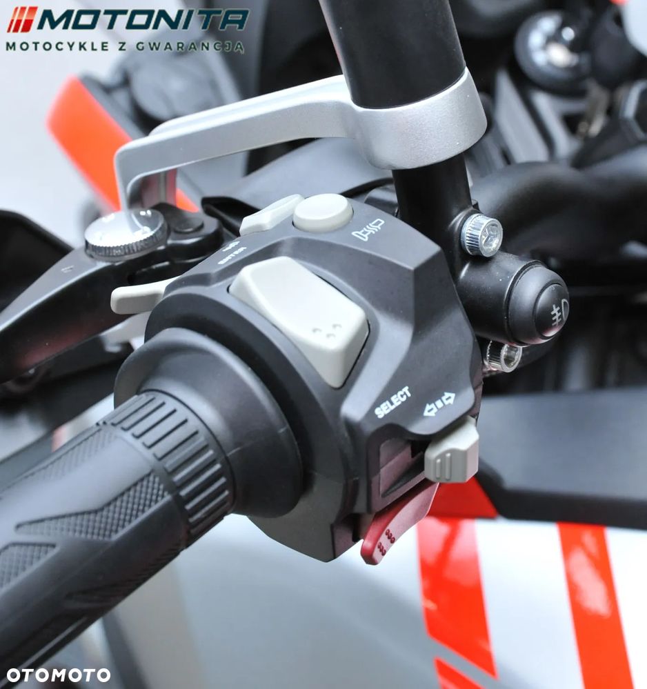 QJMOTOR SRT 600SX - 10