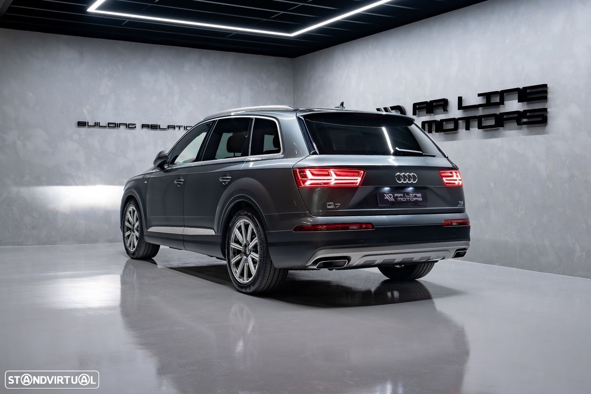 Audi Q7 3.0 TDI quattro S-line Tiptronic 7L - 12