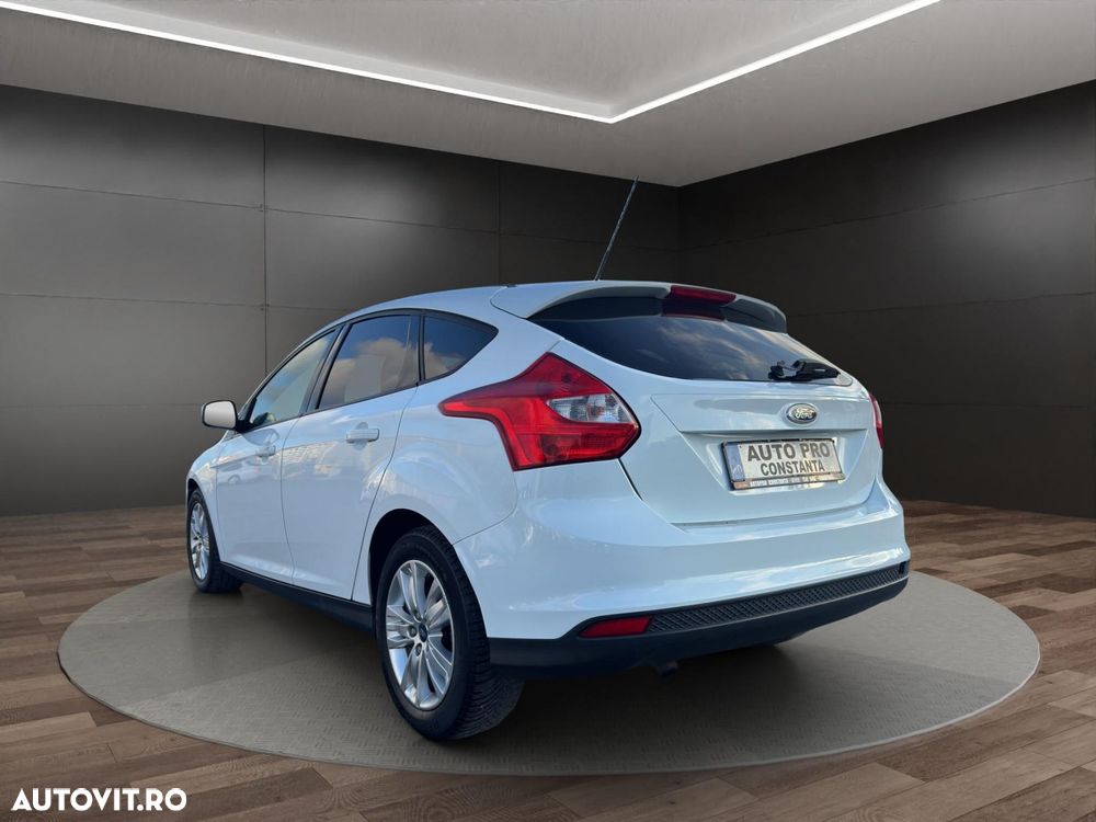Ford Focus - 4