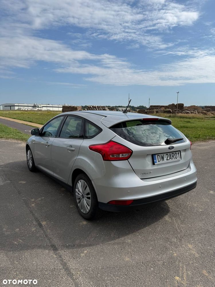 Ford Focus 1.6 Titanium - 8