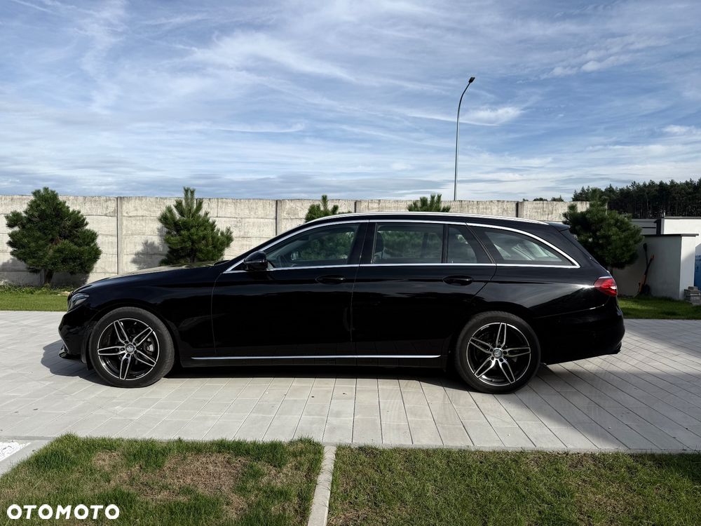 Mercedes-Benz Klasa E 220 d 9G-TRONIC - 2